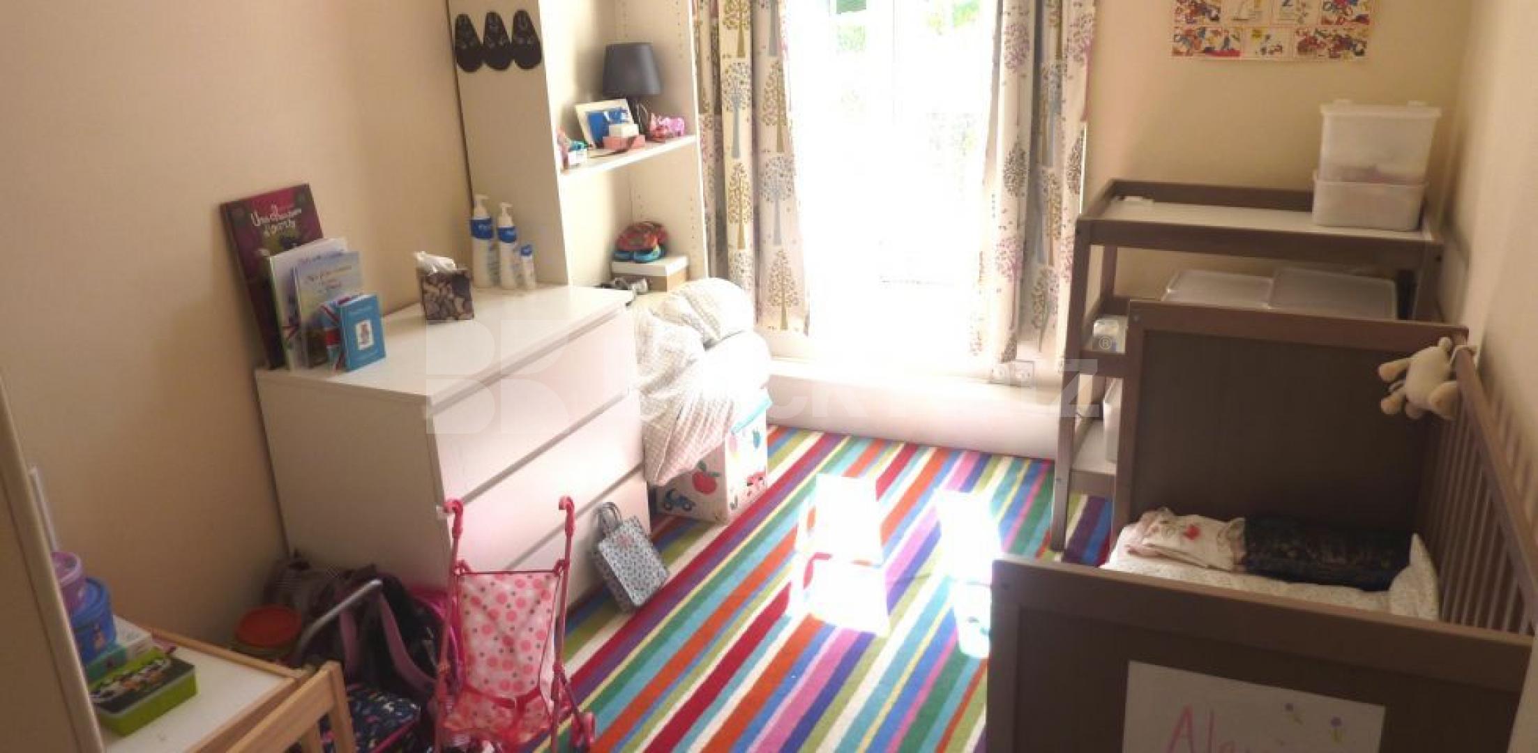 			NEW INSTRUCTION!, 2 Bedroom, 1 bath, 1 reception Flat			 Garden Road, ST JOHNS WOOD